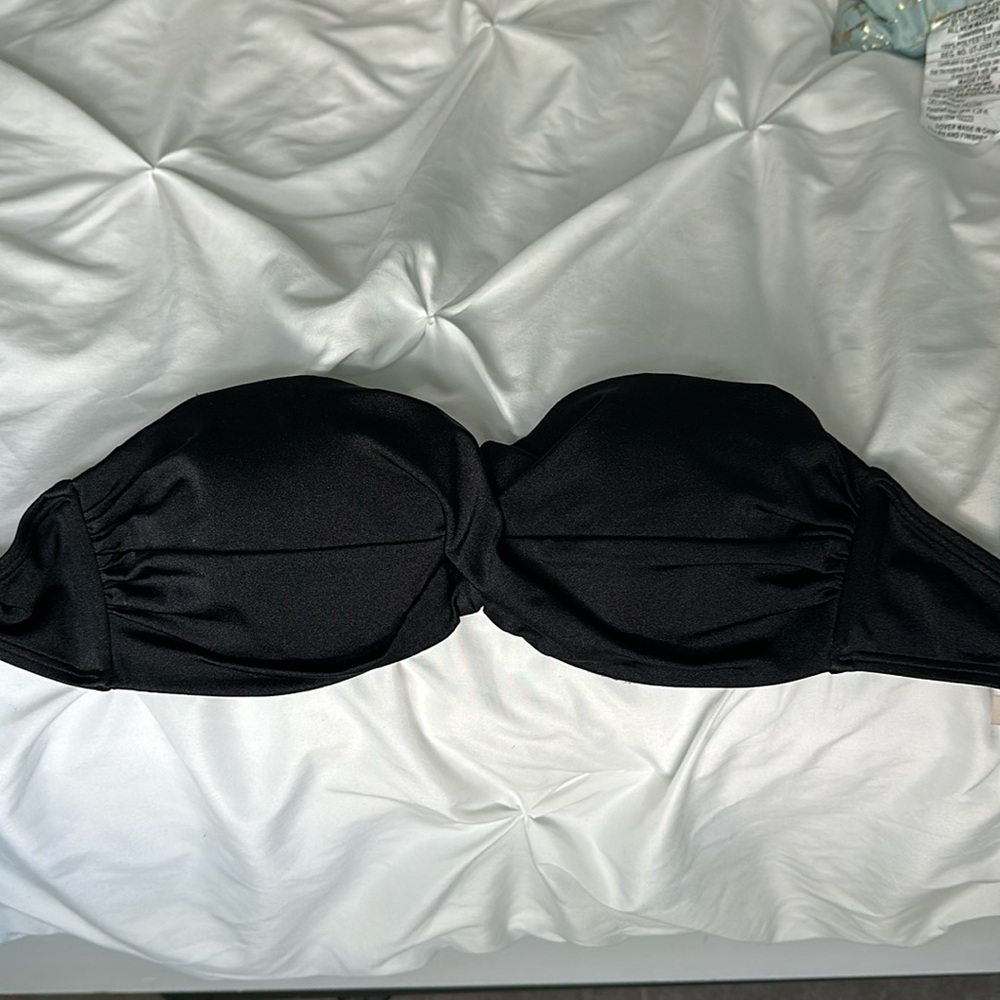 Victoria’s Secret bikini